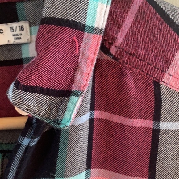 Abercrombie kids Soft Plaid Button Down Shirt Pink/Black Sz 15/16 - Picture 9 of 9
